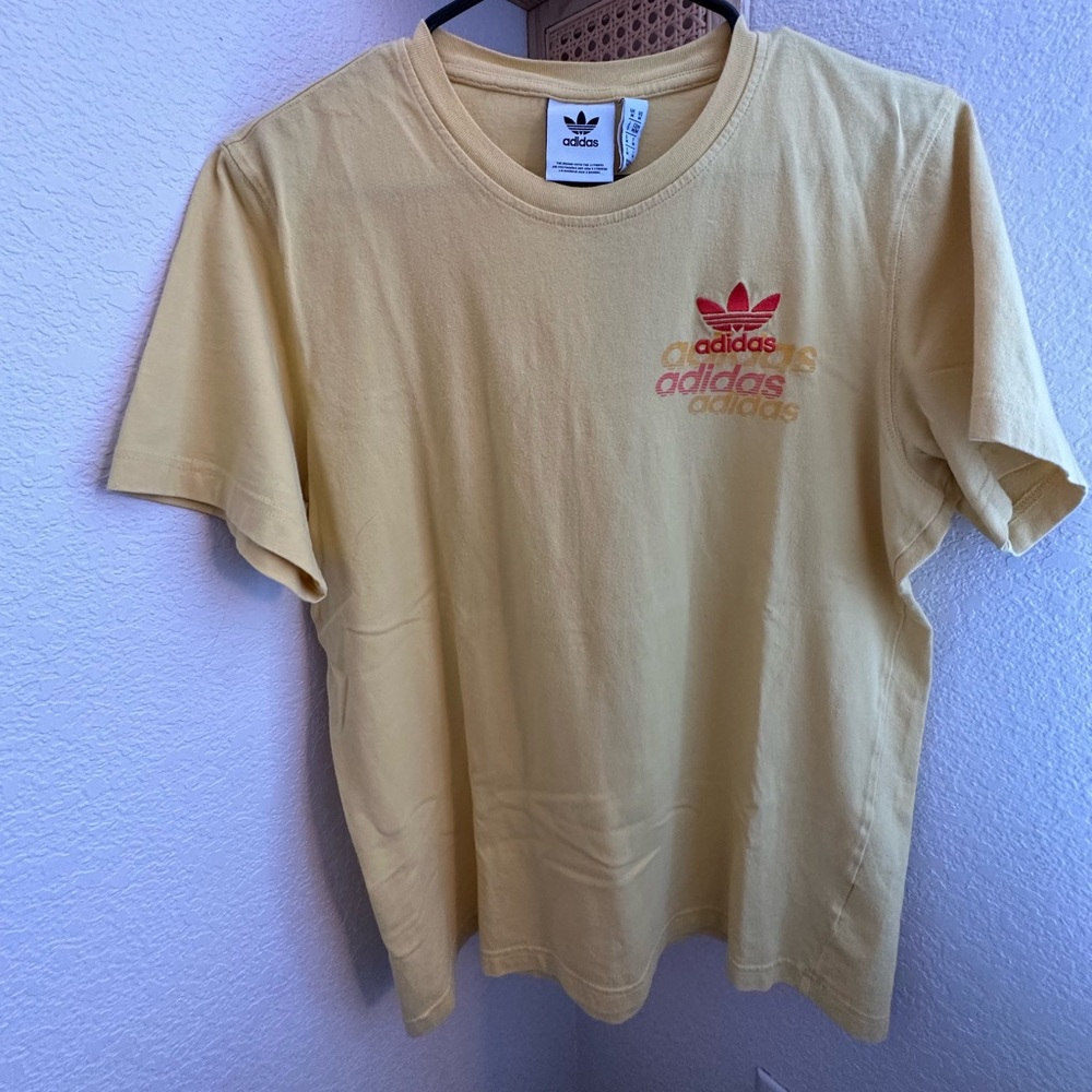 Men’s Yellow Adidas short sleeve t-shirt